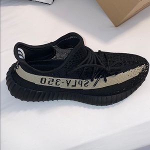 Yeezy Boost 350 V2